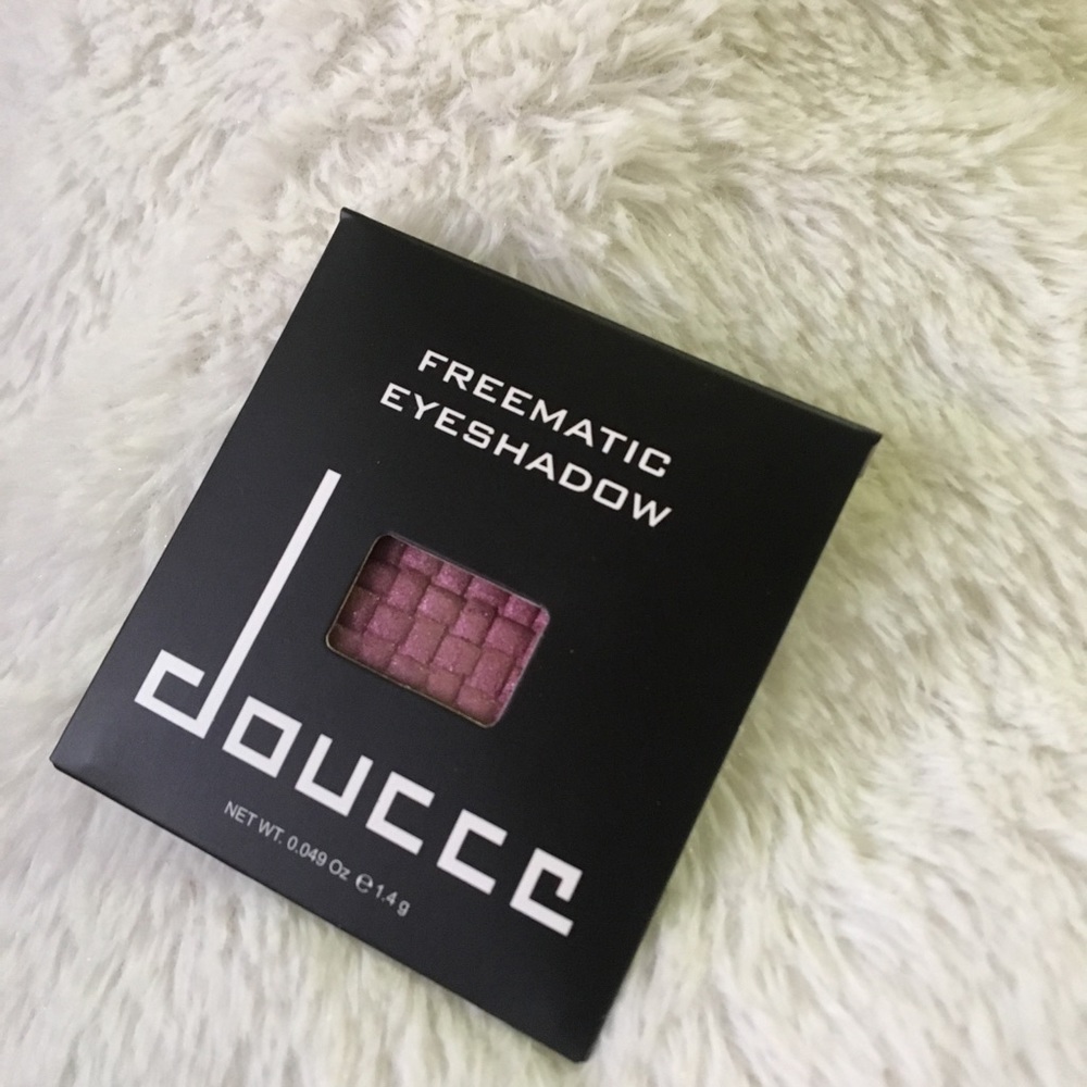 ✨Doucce Freematic Eyeshadow- 71 Lola✨